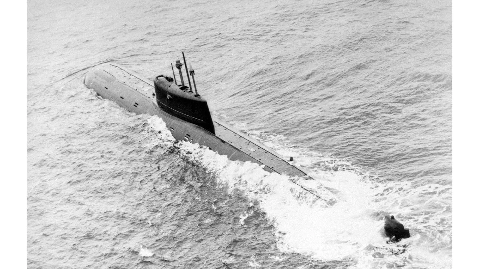 К-278 «Комсомолец», 4 августа 1985 года она установила абсолютный мировой рекорд по глубине погружения — 1027 метров
