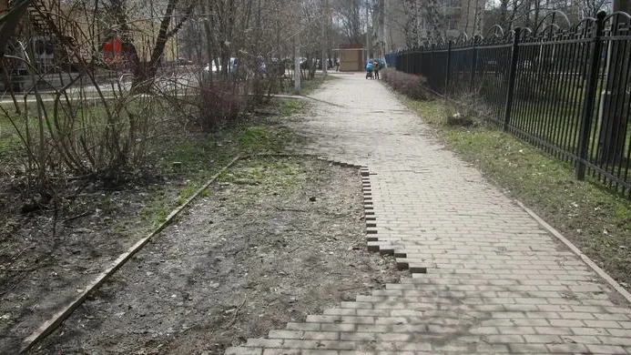 «Добродел» и ГАТН заставили восстановить дорожное покрытие 