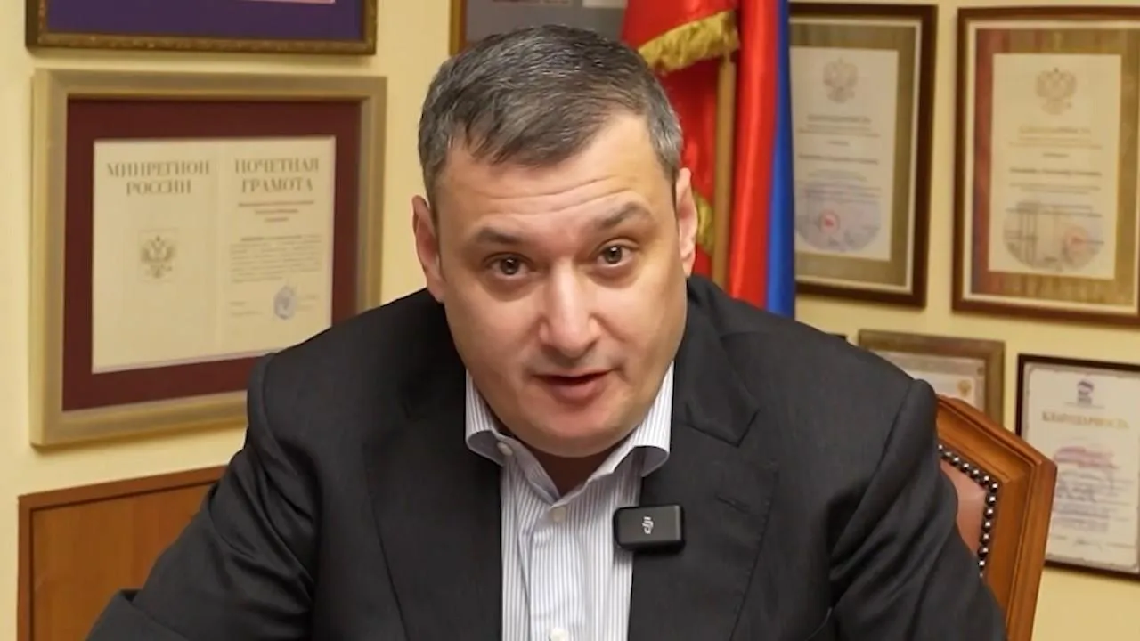 Хинштейн пообещал помочь Генпрокуратуре взыскать 3 млрд руб. с главы курской корпорации