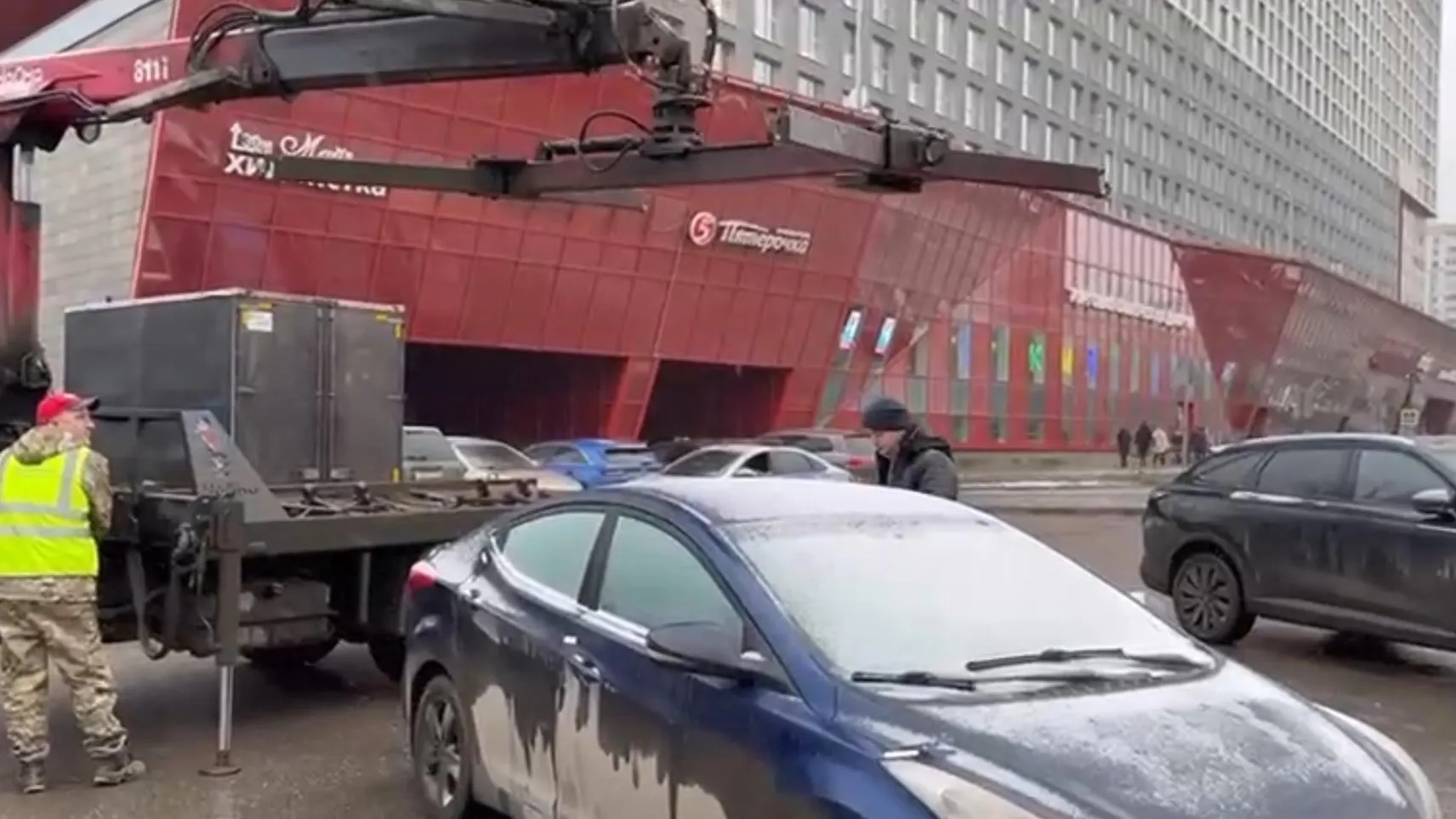 Почти четыре тысячи авто эвакуировали в Подмосковье за неделю
