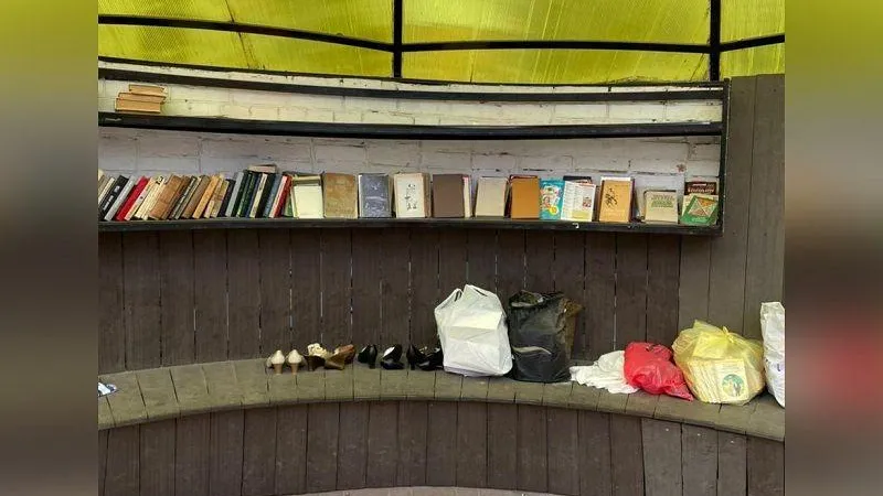 Жители Клина превратили площадку для буккросинга в бесплатный секонд-хенд