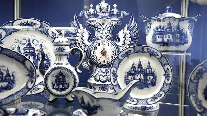 Гжель и павловопосадские платки прибыли на Европейские игры
