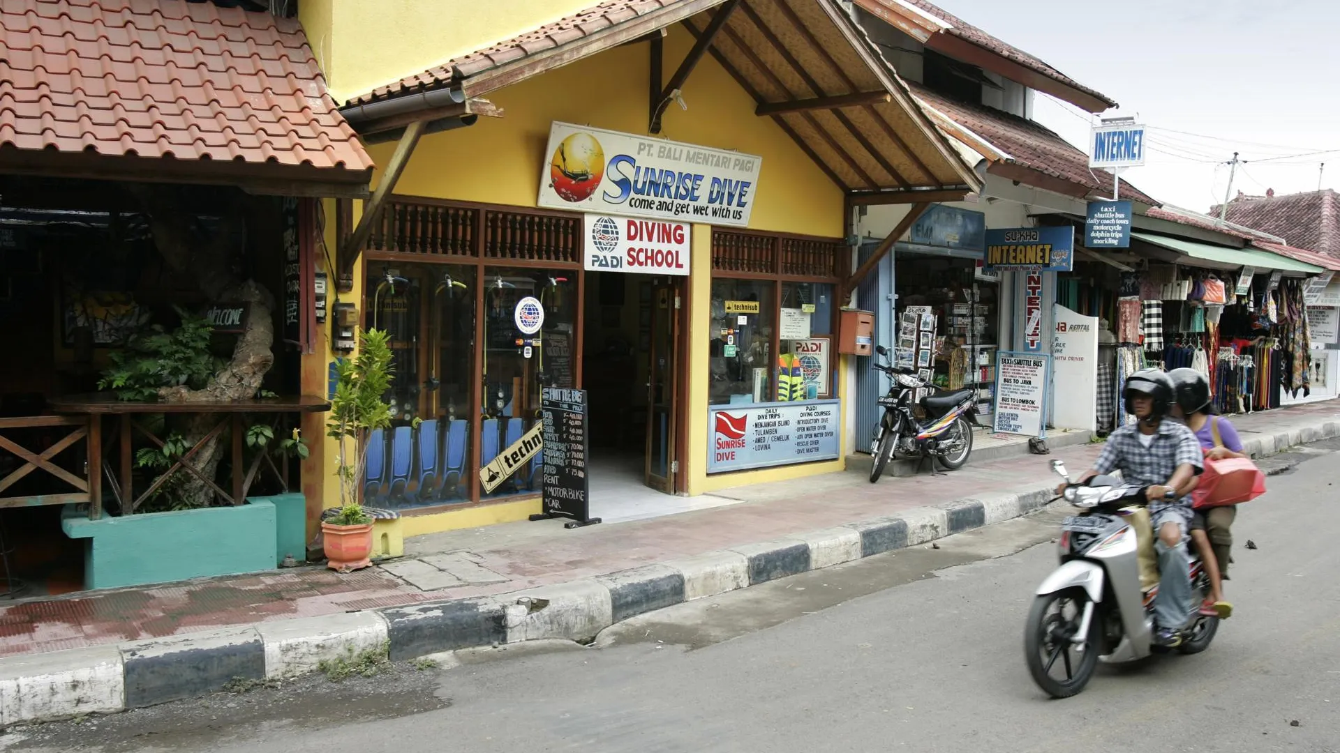 J.W.Alker/http://imagebroker.com/#/search