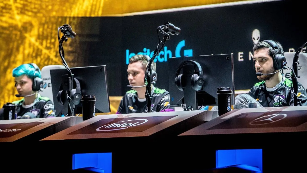 Российскую киберспортивную команду Virtus.pro отстранили от турнира из-за происхождения