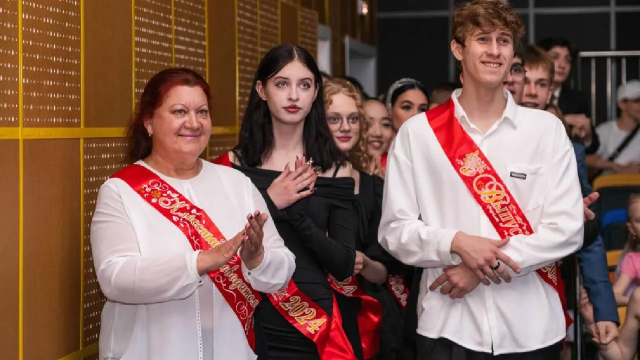 Московские девятиклассники получат гарантированное место в колледже