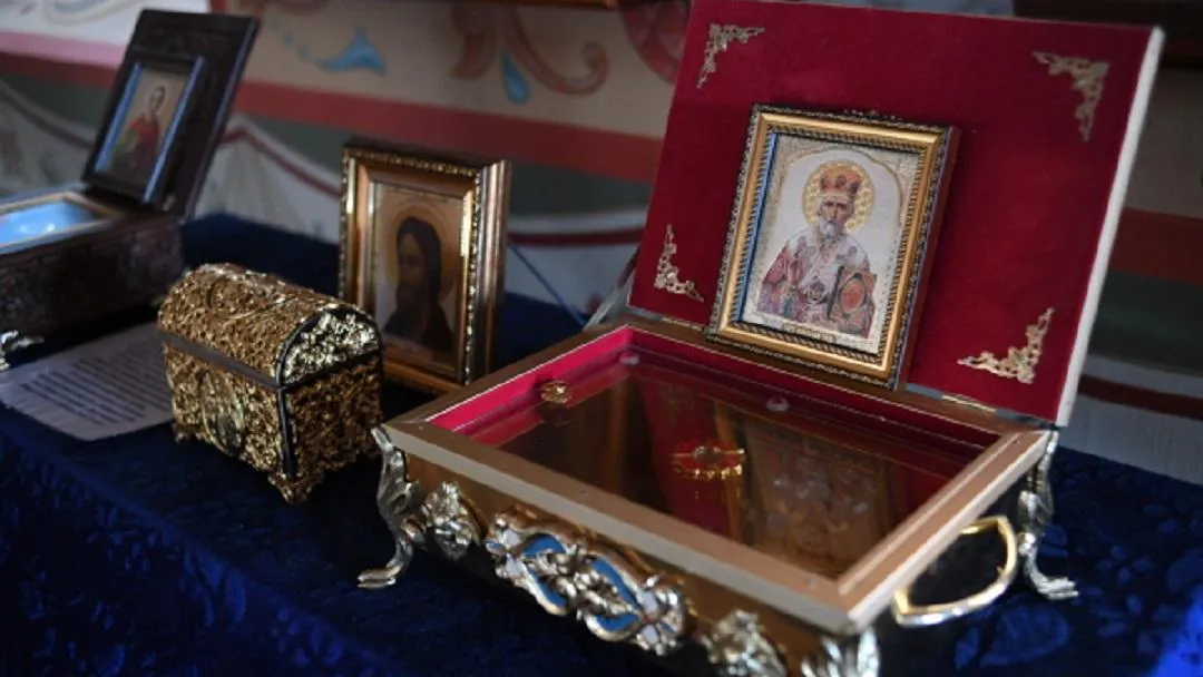 В Ленобласти пенсионерка похитила мощи Николая Чудотворца