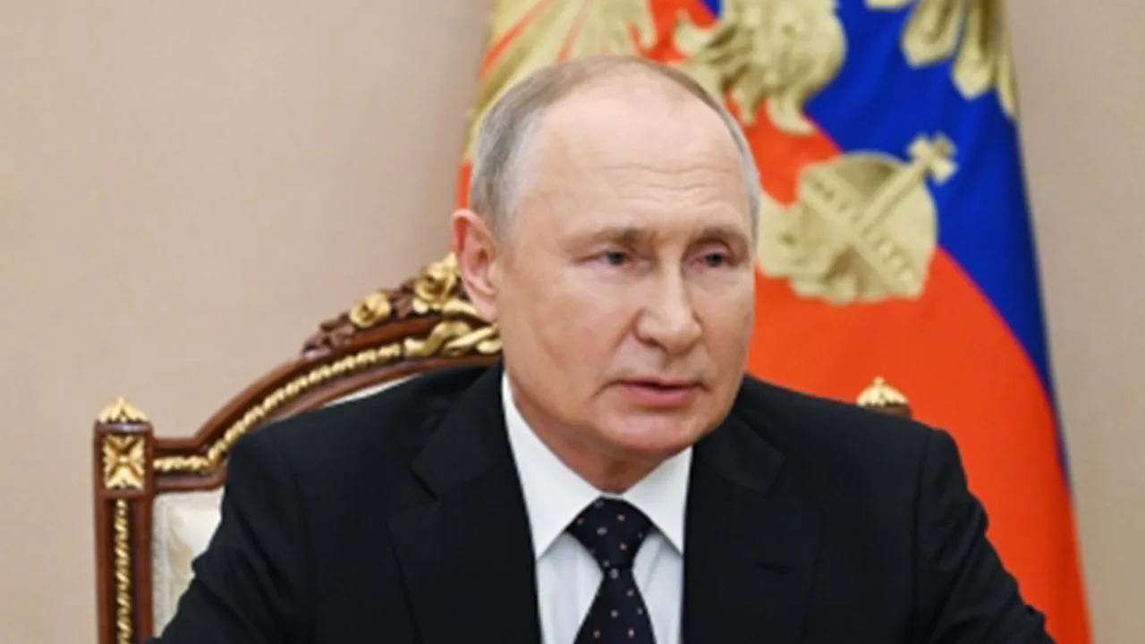 Четыре бригады и один полк ВС РФ получили гвардейские звания от Путина