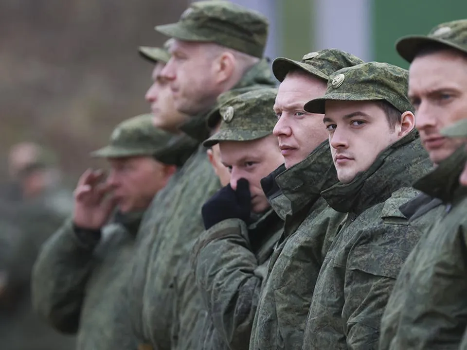 Юрист Аграновский рассказал, кого должны призвать на военные сборы в России