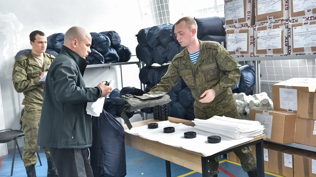 Центр отбора на службу по контракту в Балашихе принимает добровольцев со всей страны