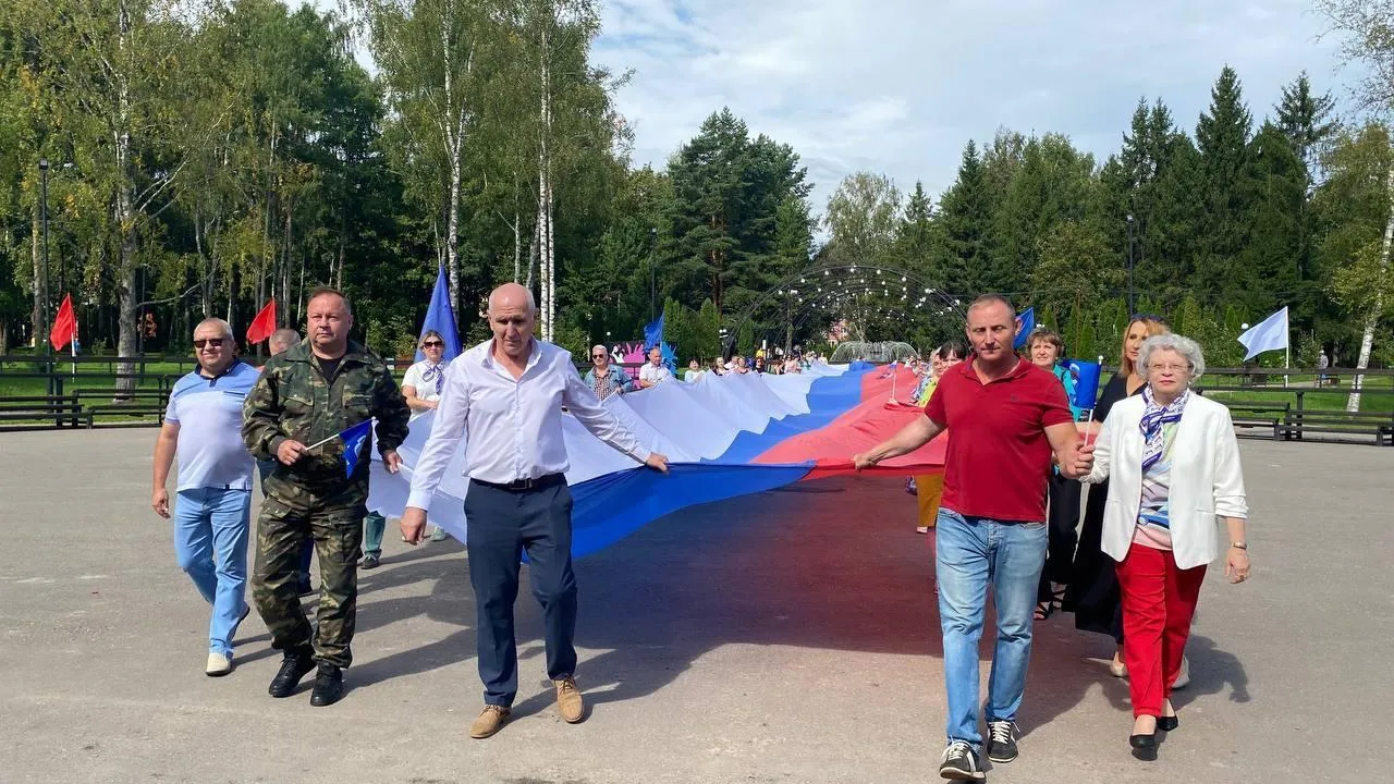 Флешмоб «Мы — Россия» прошел в Талдомском городском округе