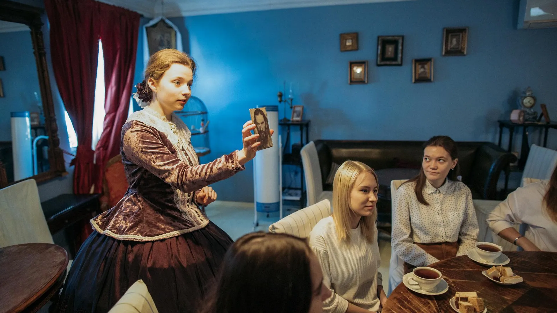 Александр Уваров