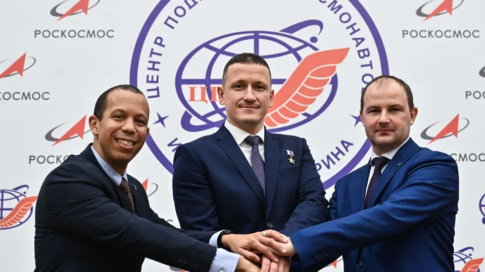 Космонавты экипажа МКС-74 собрались на пресс-конференцию. Фото: пресс-служба Центра подготовки космонавтов имени Ю. А. Гагарина