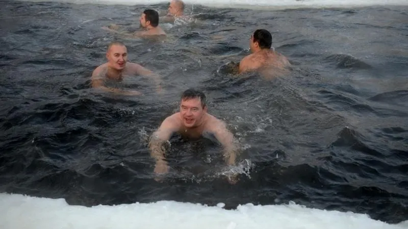Девятнадцать мест для купания обустроили московским моржам