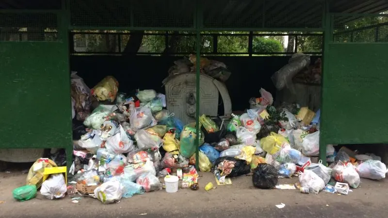 Мусор в Видном не вывозили из-за топливного кризиса