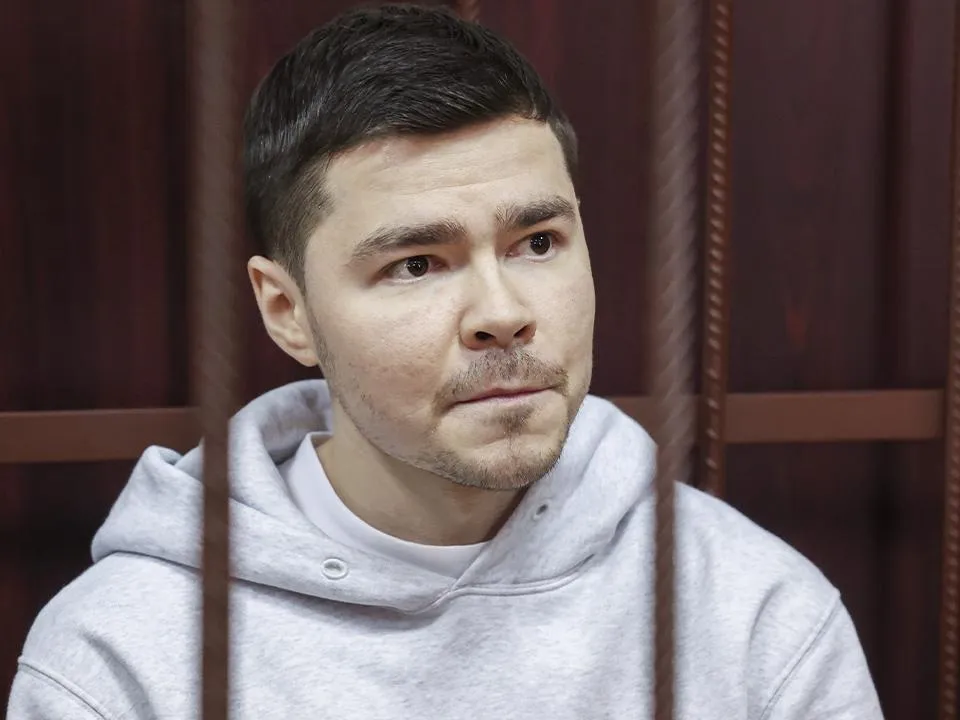 «Родственники могут обеспечить связь с внешним миром»: выяснилось, почему суд решил оставить Аяза Шабутдинова в СИЗО
