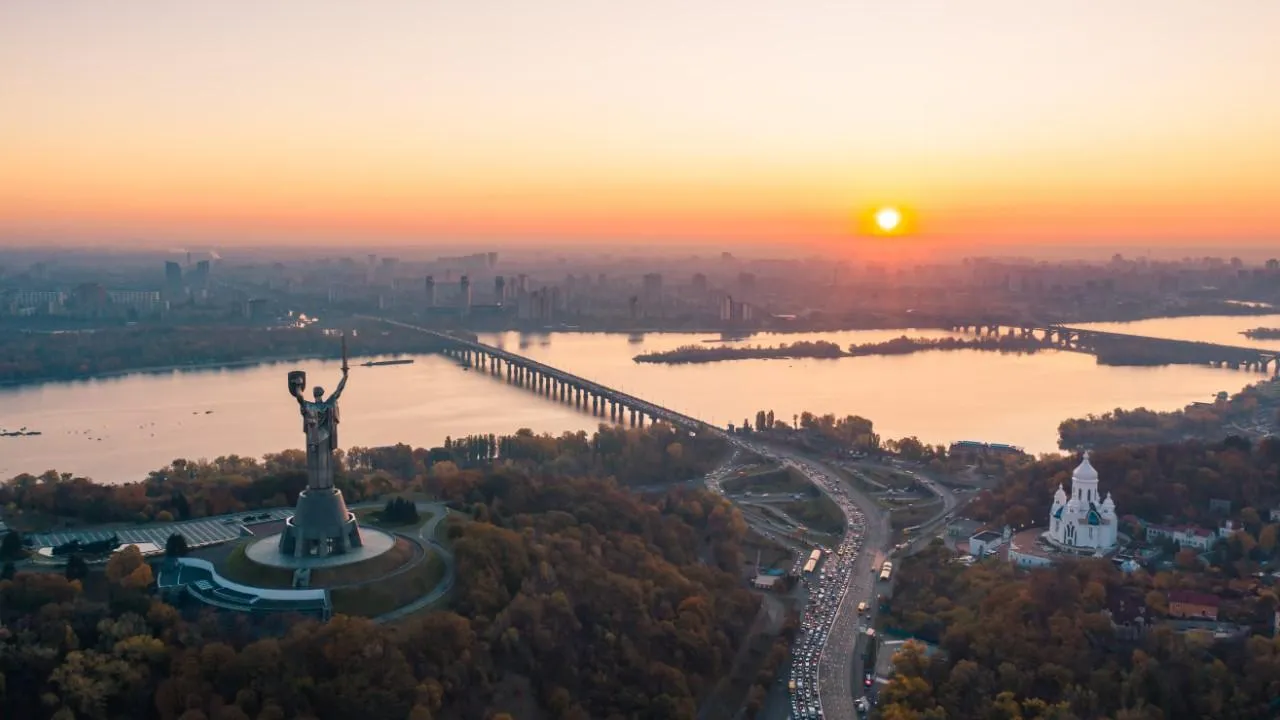 В Киеве капитуляцию Украины назвали реальным шагом к завершению СВО