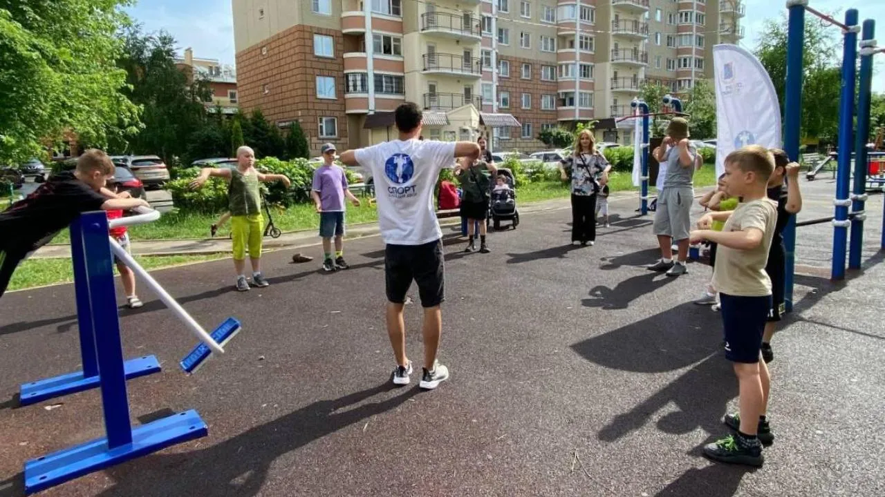 Более 150 человек приняли участие в акции «Спорт в каждый двор» в Подольске