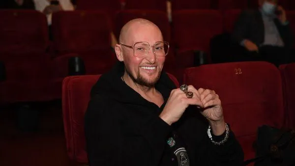 Шура начал готовиться к своим похоронам