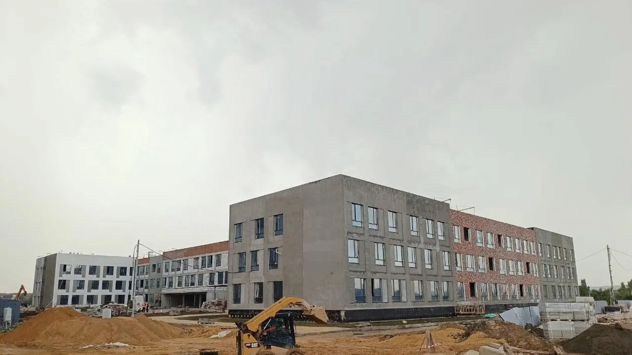 Готовность новой школы в ЖК «Горки Парк» в Ленинском округе составляет почти 75 процентов