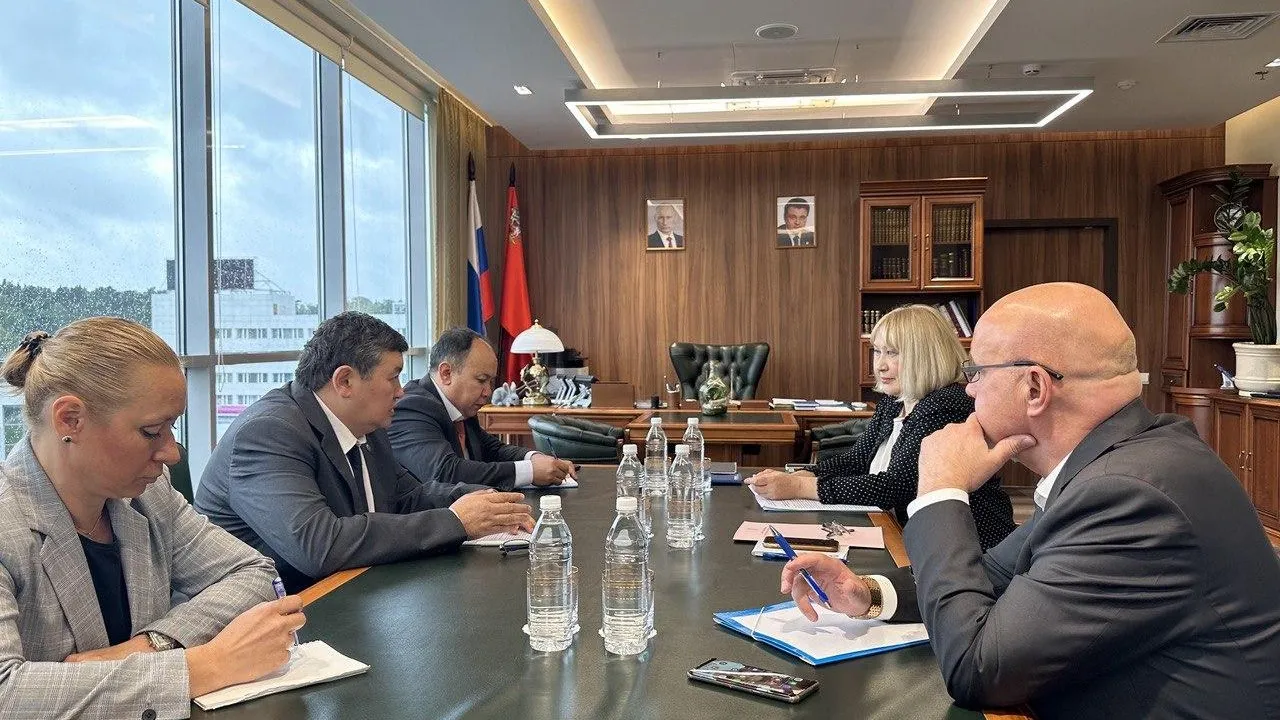 Права трудовых мигрантов обсудили в аппарате омбудсмена Подмосковья