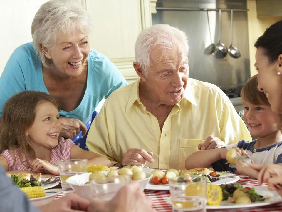 Диета, которая поможет дожить до 100: раскрыт секрет долголетия