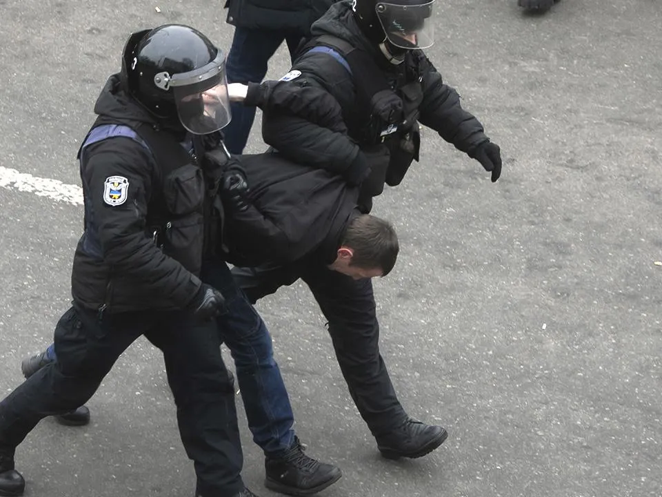 Стало известно, какие меры может предпринять Киев для отправки мужчин в армию