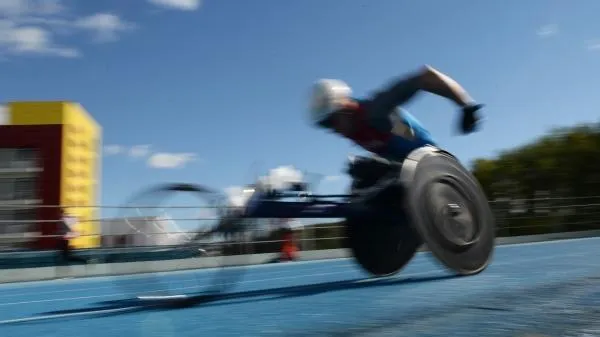 Спортсмен-колясочник из Одинцова планирует покорить Лондон и Париж