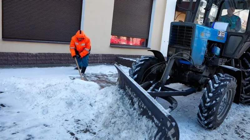 Семьсот кубометров снега вывезли из Балашихи за сутки