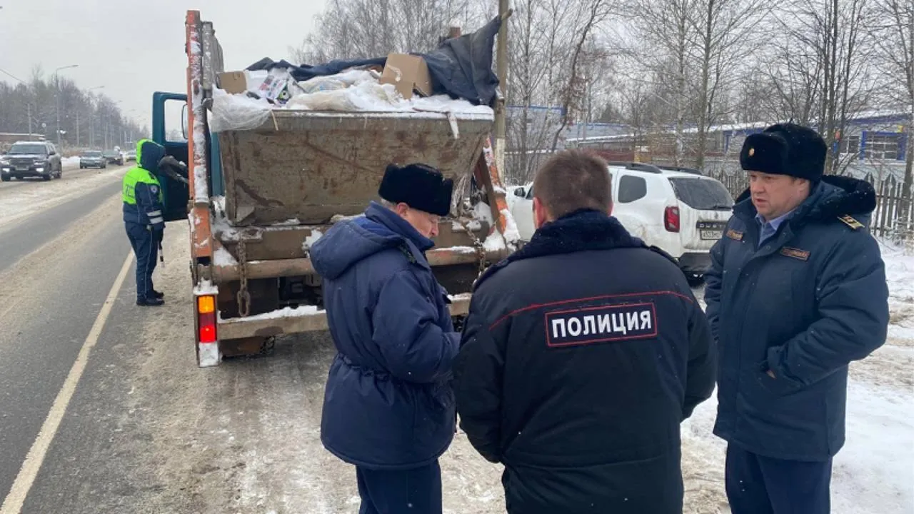 Сброс порядка 80 кубометров мусора предотвратили в подмосковной Коломне