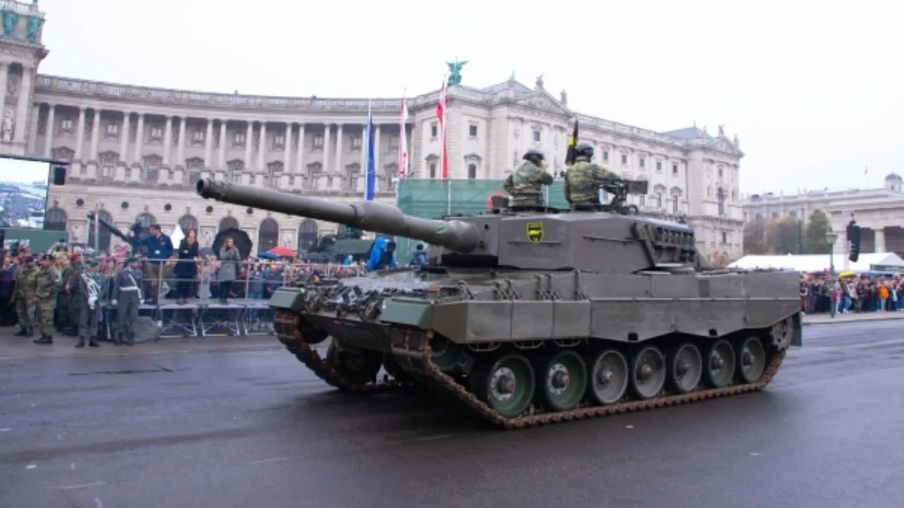 Немецкий эксперт назвал металлоломом отправленные на Украину танки Leopard I