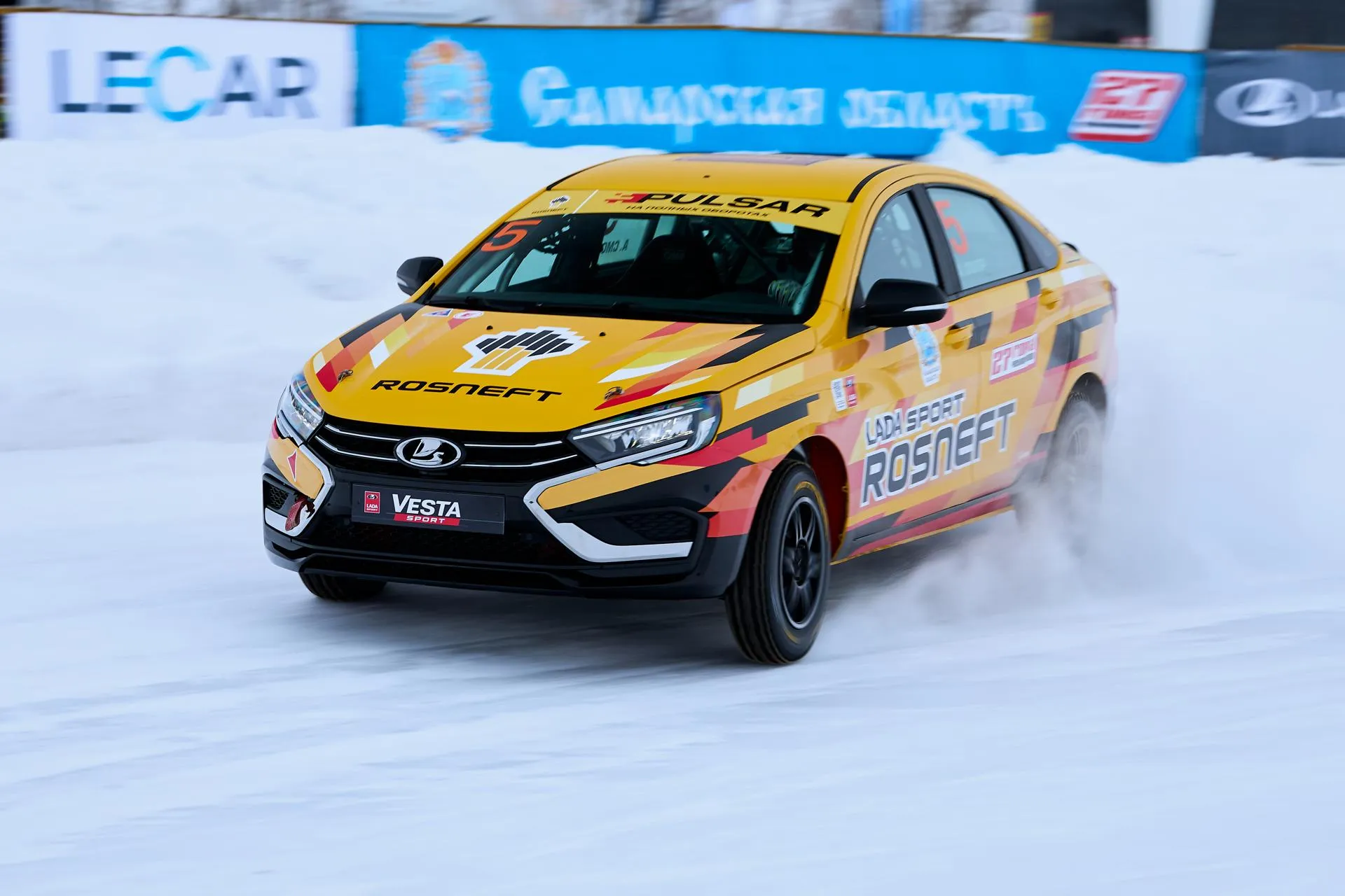 гоночная команда LADA Sport ROSNEFT