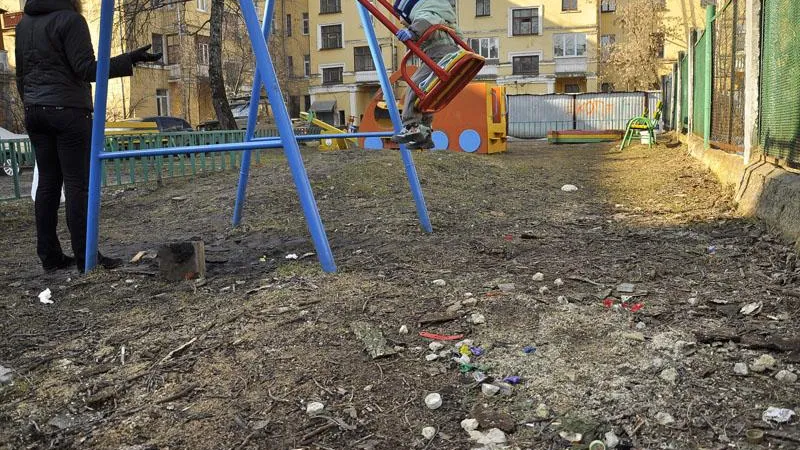 Красногорцы жалуются на грязные улицы и дворы