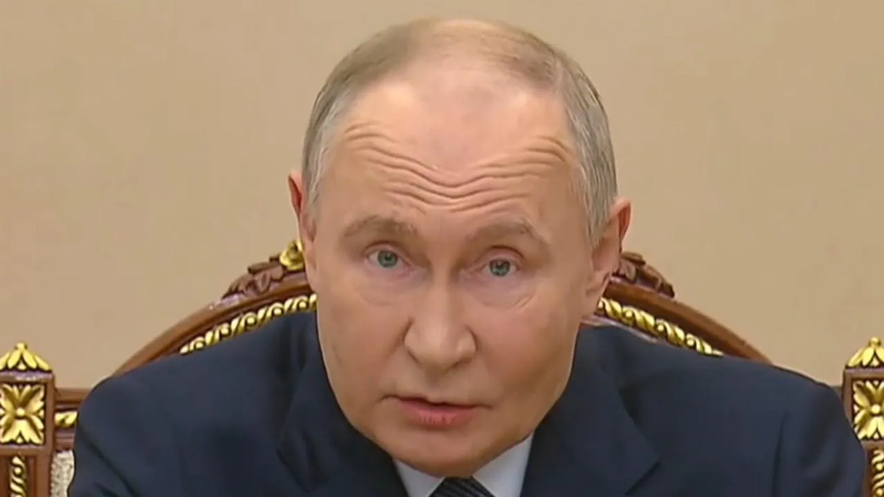 Путин обратился с призывом предотвратить дестабилизацию обстановки в СНГ и соседних регионах