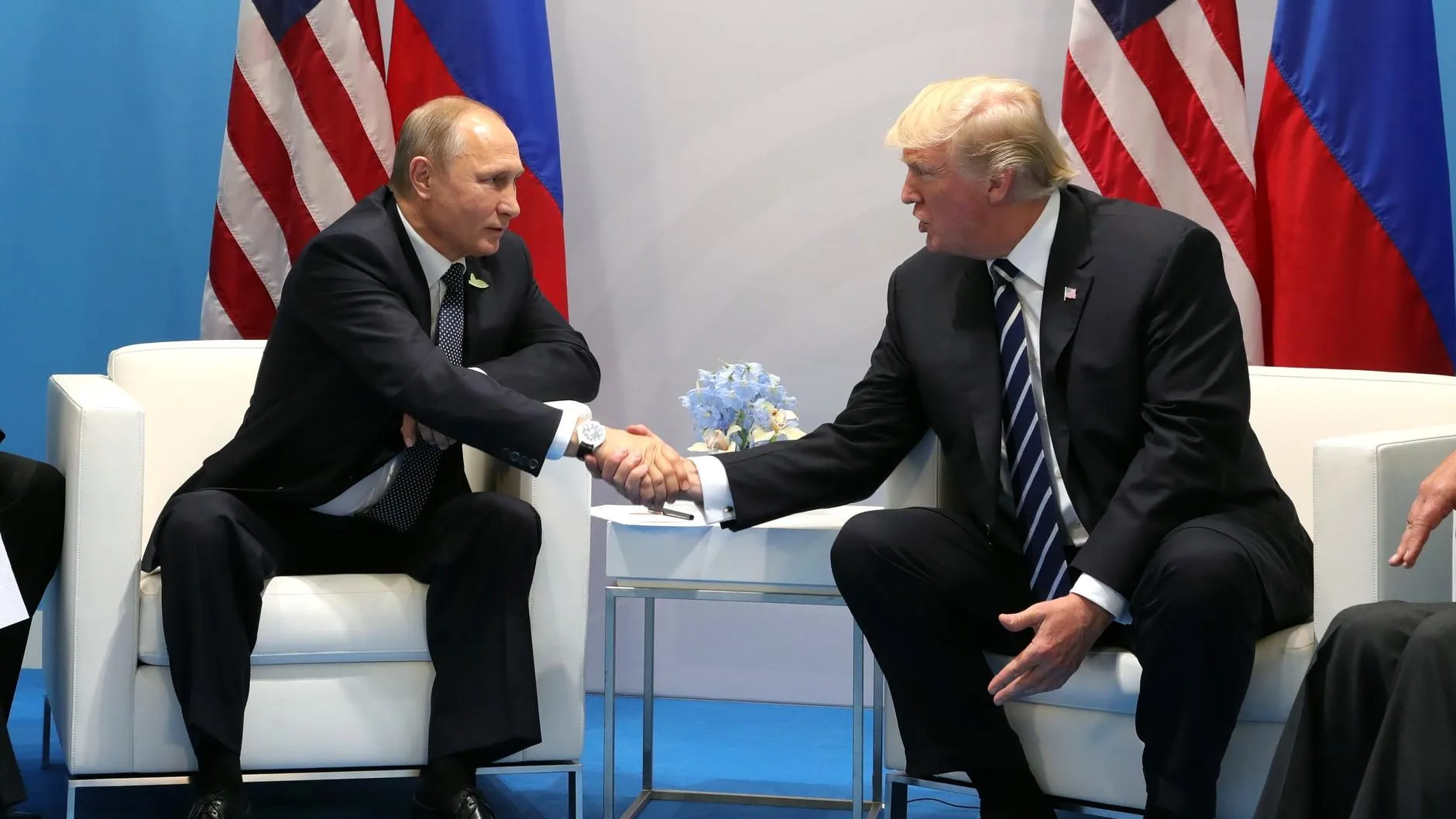 Трамп приступил к подготовке встречи с Путиным