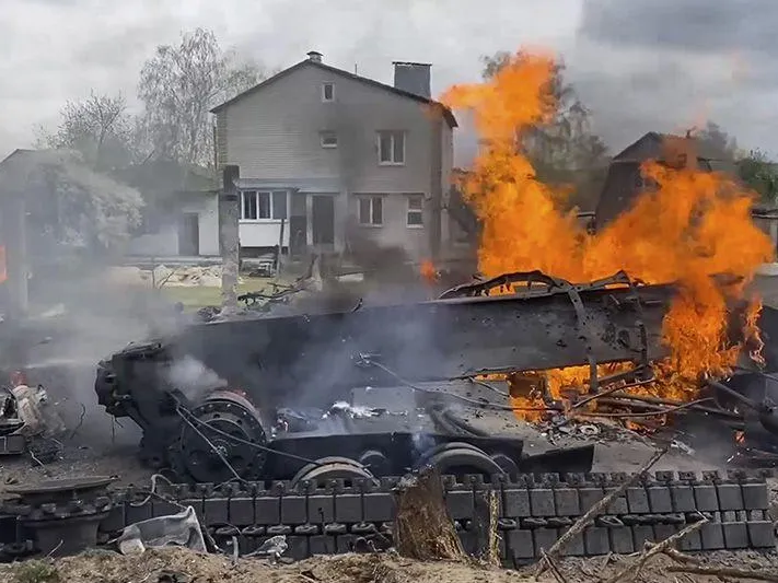 Стало известно, зачем украинские командиры подрывают технику НАТО