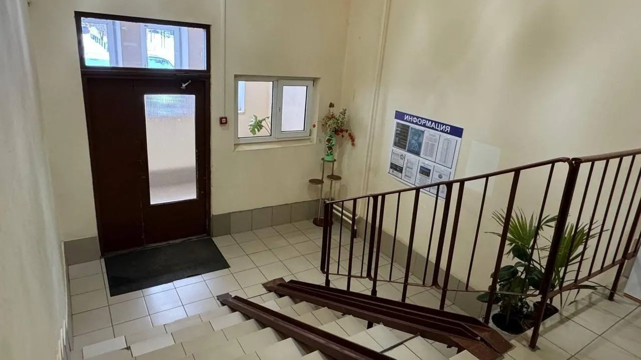 В Подмосковье за три месяца отремонтировали более 2,3 тыс. дверей подъездов