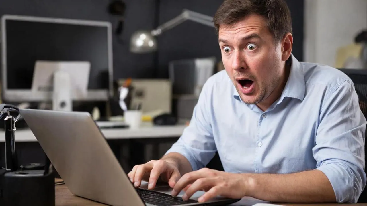 Какой предмет лучше вставить в прямую кишку? Американцы стали получать официальные советы от чат-бота Минздрава США