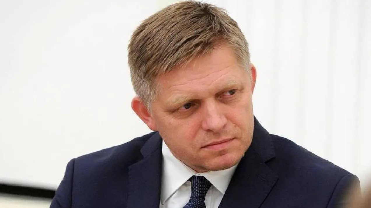 СМИ: премьеру Словакии Фицо прислали конверт с пулей