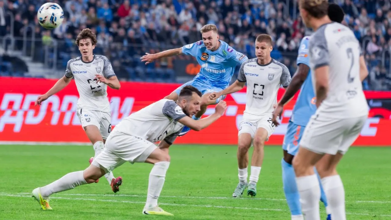 Экс-арбитр оценил работу судейской бригады в матче «Зенит» — «Балтика»