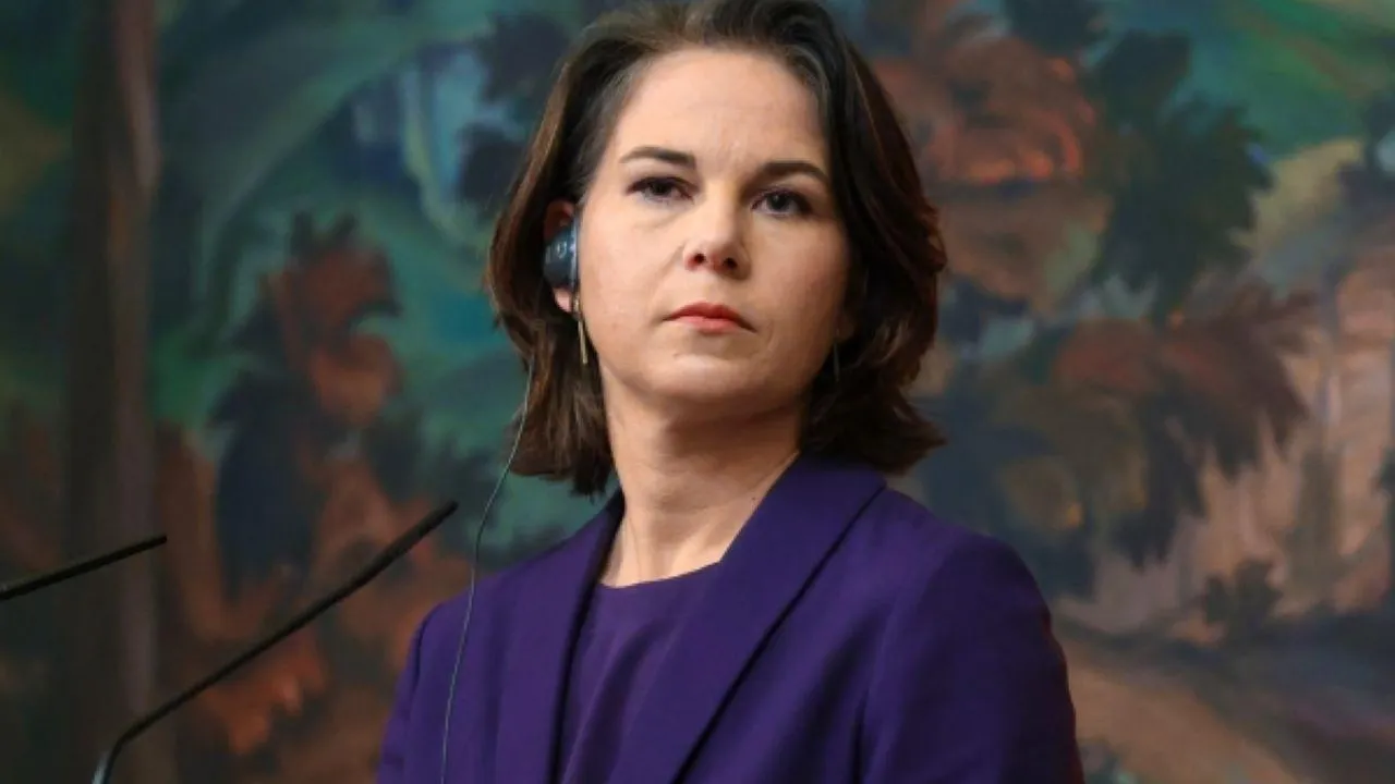 Бербок вспомнила о квадратуре круга в связи с конфликтом на Ближнем Востоке