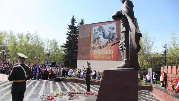 Поликлинику в Люберцах украсит «победное» граффити