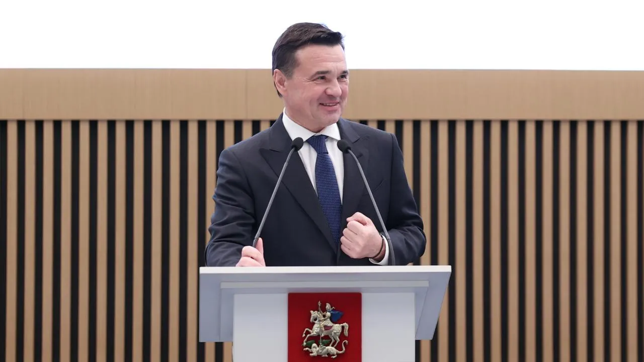 Губернатор Подмосковья поздравил работников скорой помощи с профессиональным праздником