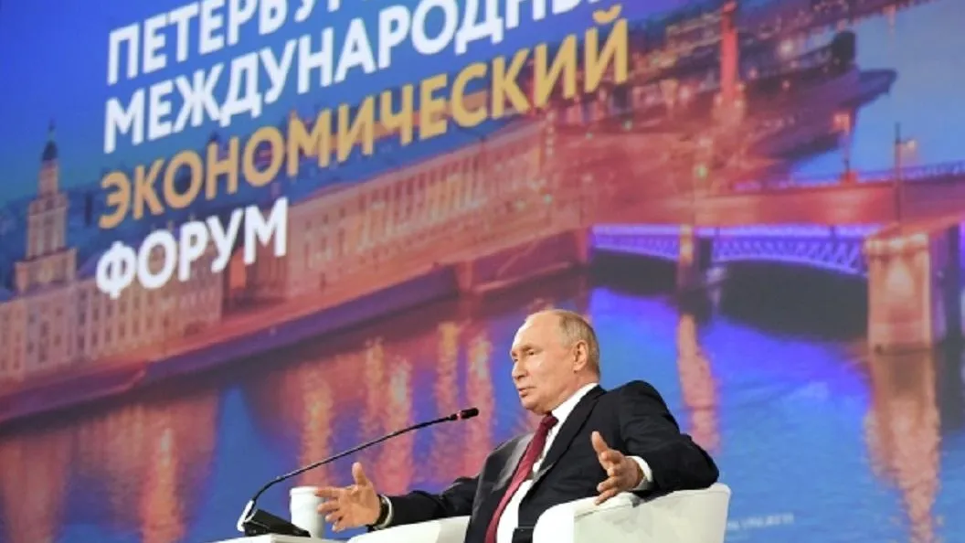 На ПМЭФ показали ролик о преступлениях бандеровцев