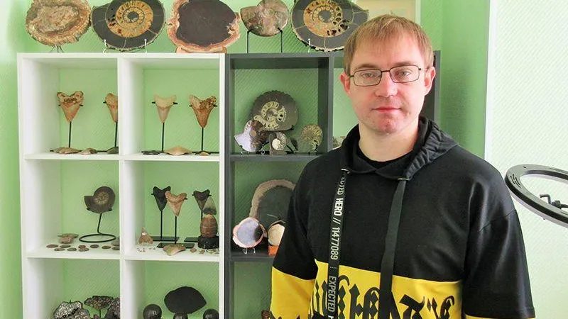 Алексей Ефимов: «Пользуются популярностью зубы мегалодона и аммониты»