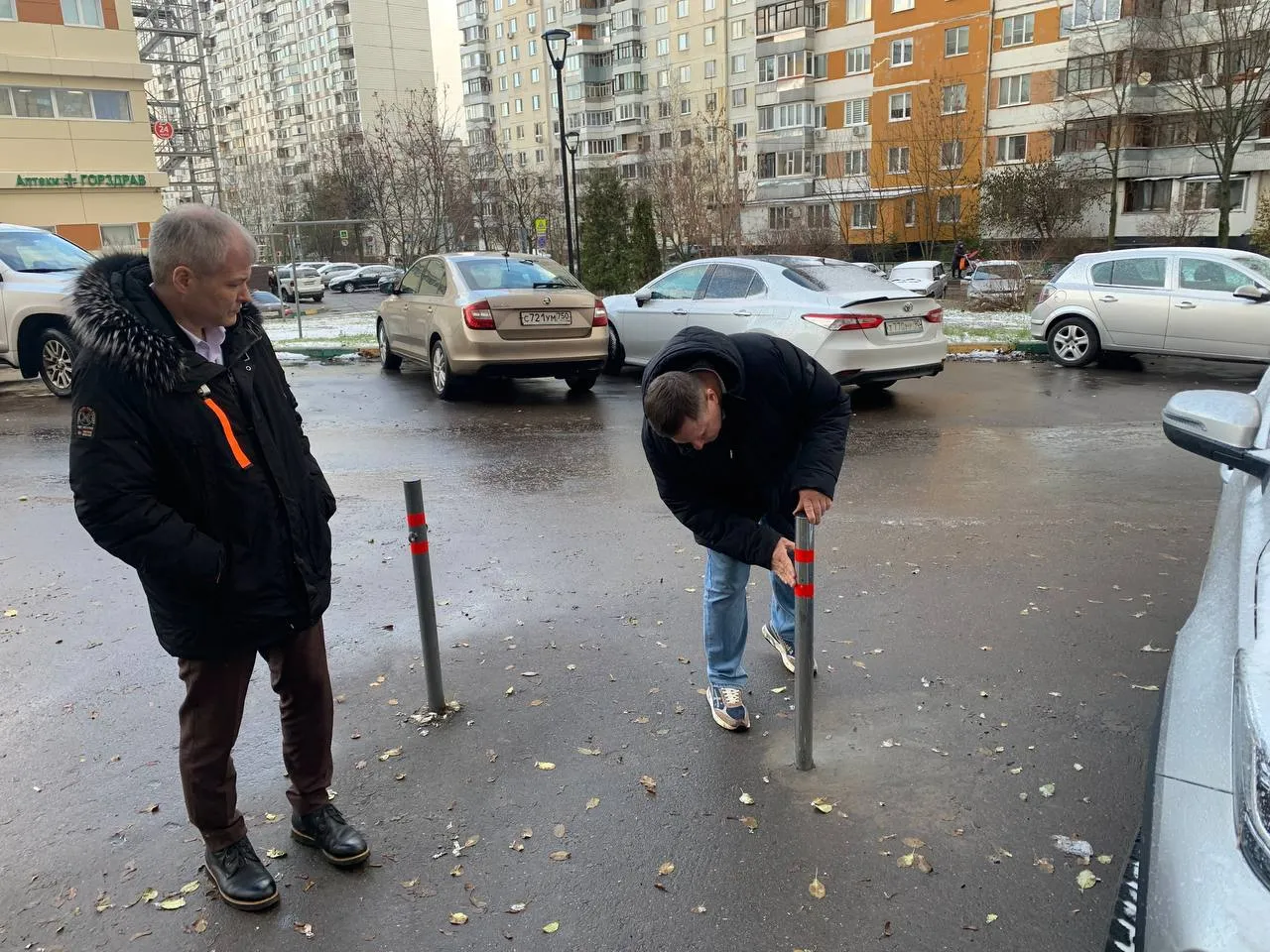 Замглавы города Владимир Парамонов (слева) и Андрей Петяев (справа) Фото: администрация Краснознаменска