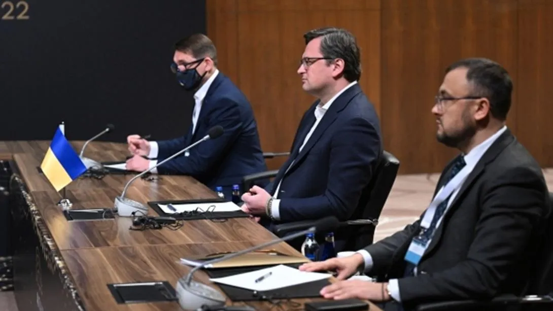 Кулеба: на Украине сложилась «непростая» военная ситуация