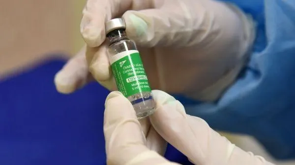 Ученые нашли причину возникновения тромбоза у привитых вакцинами AstraZeneca