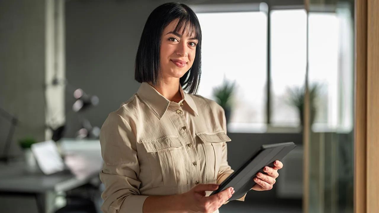 istockphoto.com/AzmanL