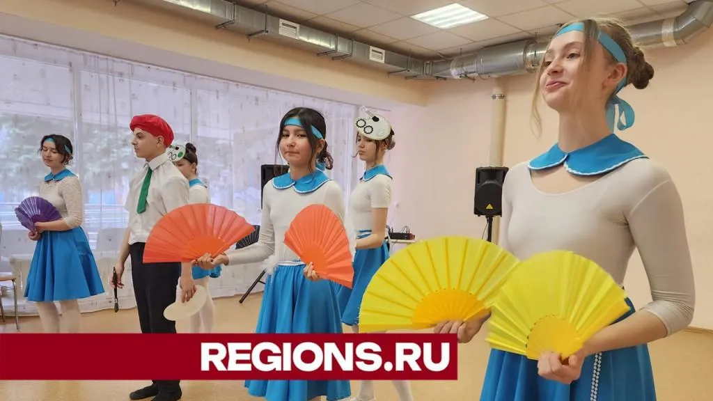 Артисты театра порадовали особенных детей Ивантеевки весенним концертом