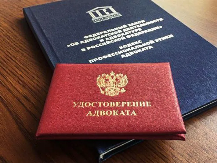 На известного российского адвоката совершили нападение